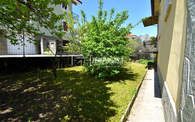 Villa in Strada Croci, Alba — foto 2 di 5