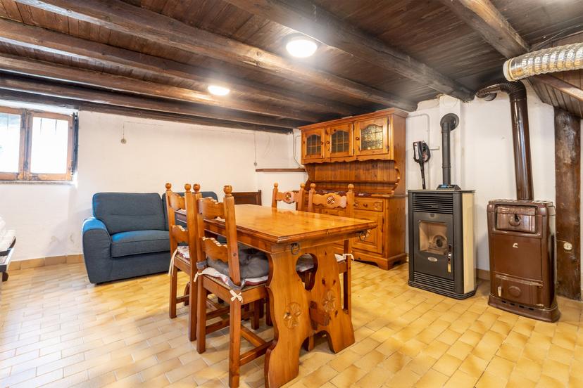 Porzione di casa in Frazione Borgo 31, Crissolo — foto 3 di 5