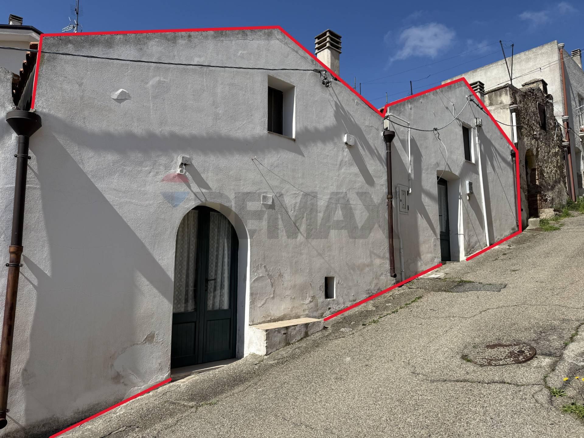 Casa indipendente in Vico Primo Monteoliveto 27, Grassano