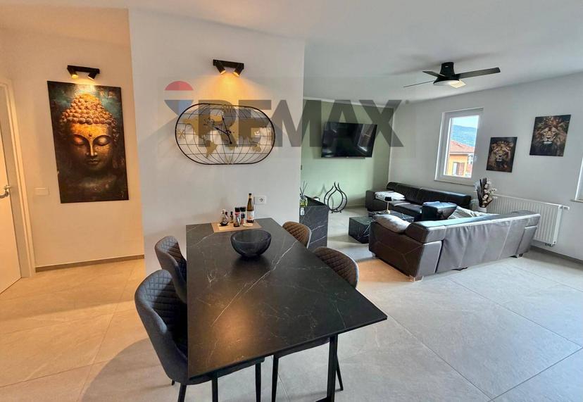 Appartamento in Via Castello 84, Porto Valtravaglia — foto 3 di 5