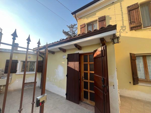 Villa bifamiliare, Luzzara — foto 2 di 5