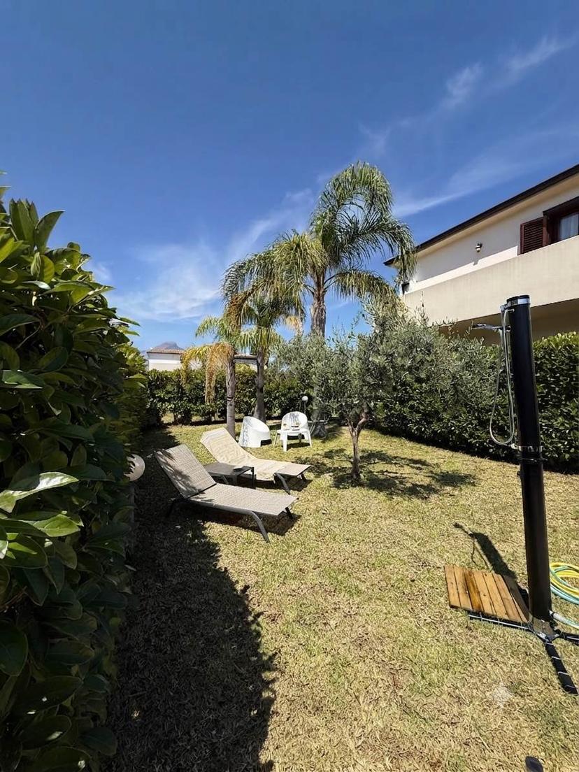 Villa a schiera, Campofelice di Roccella — foto 5 di 5
