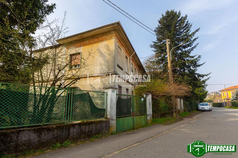 Casa indipendente in Via Castellanza, Busto Arsizio — foto 2 di 5