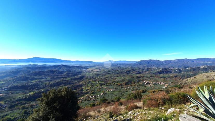 Villa in Via delle Ginestre 3, Serrone — foto 2 di 5