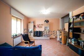 Casa indipendente in Piazza del Popolo 1, Verona — foto 2 di 5