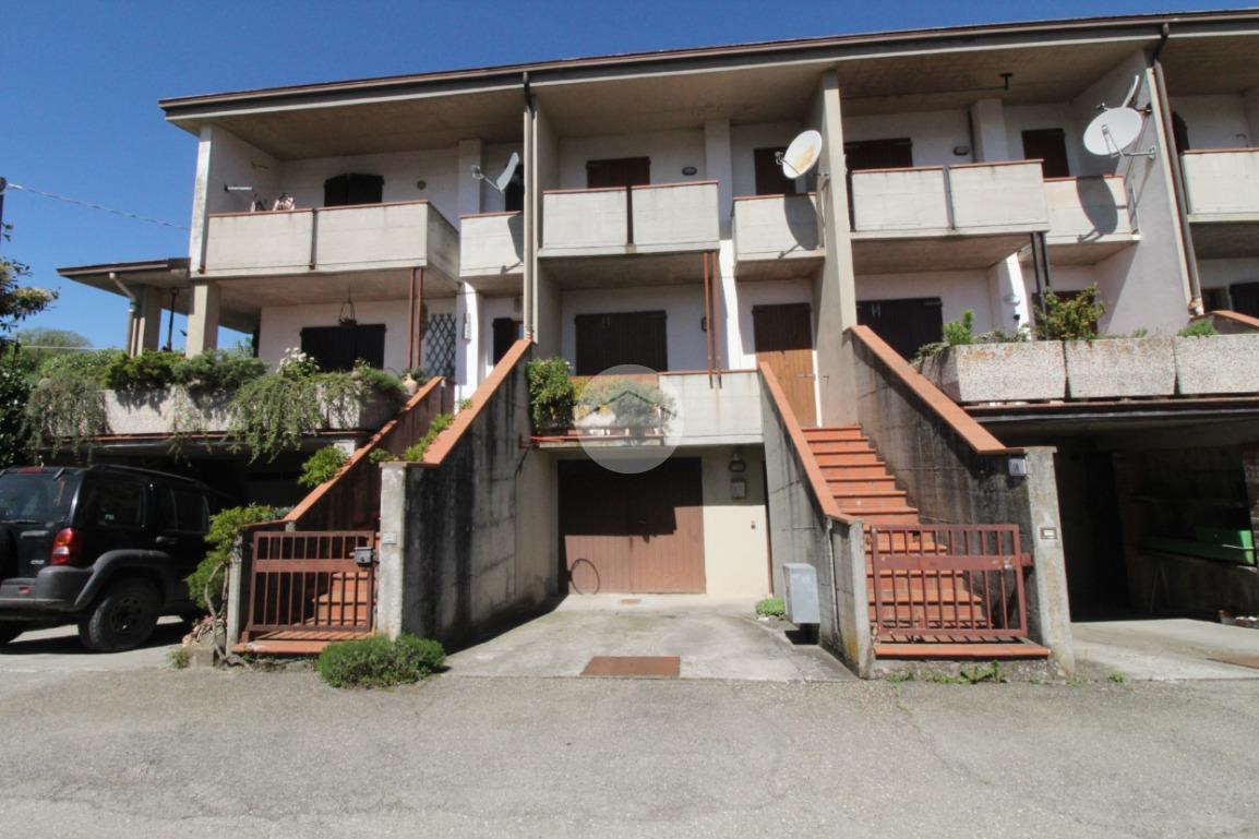 Villa a schiera in Str. della Val Bardea 40, Tizzano Val Parma