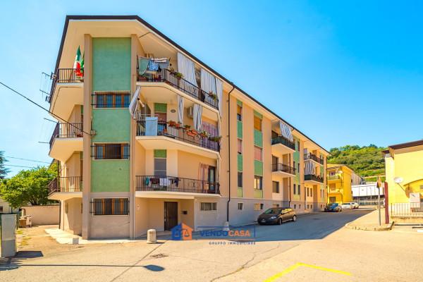 Trilocale in Via dello Spumante 6, Santa Vittoria d'Alba — foto 2 di 5