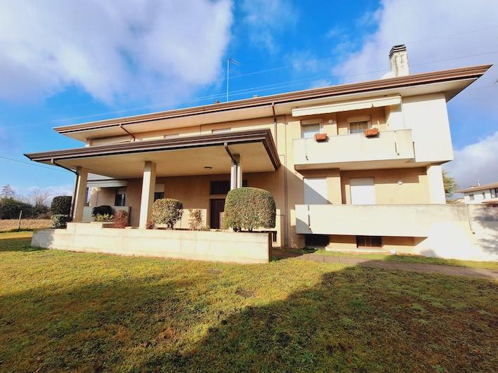Trilocale in Via Nazario Sauro, San Vendemiano — foto 2 di 5