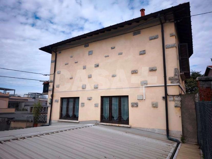 Trilocale in Via Amendola 27, Varese — foto 4 di 5