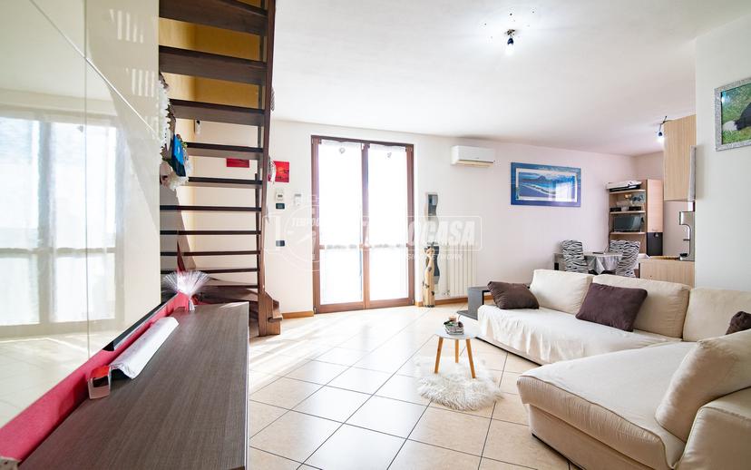 Trilocale in Via Italia 11, Pozzo d'Adda
