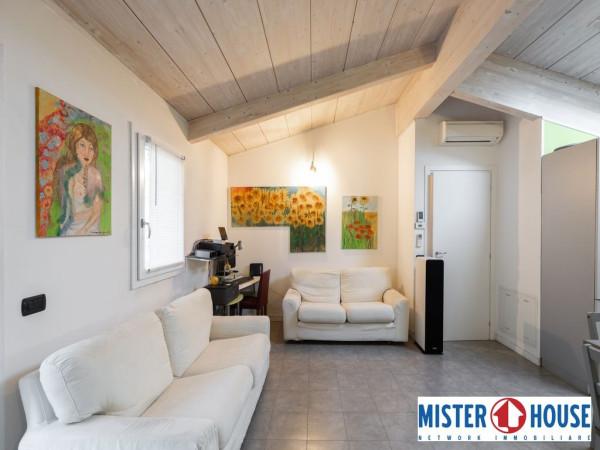 Trilocale in Via Arrigo Boito 8, Lissone — foto 2 di 5