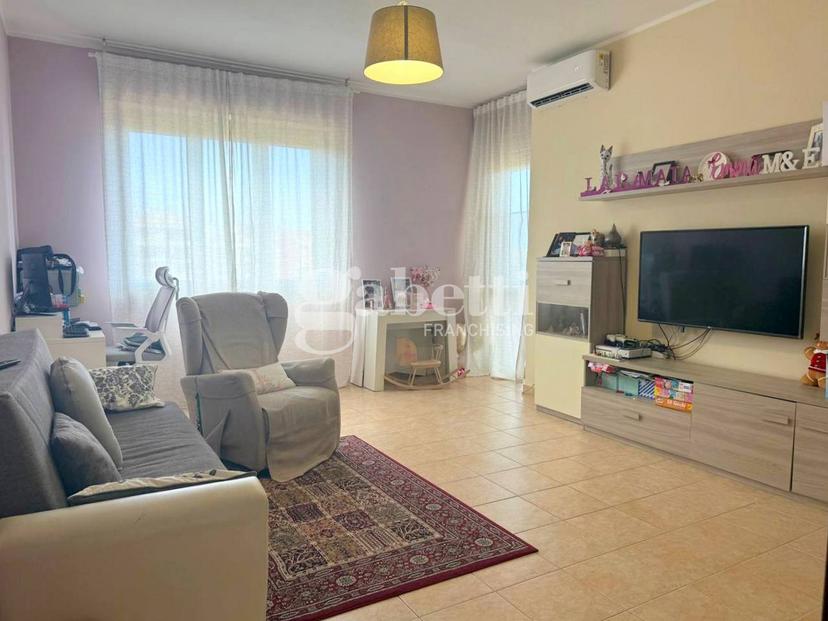 Trilocale in Via Asia 9, Termoli