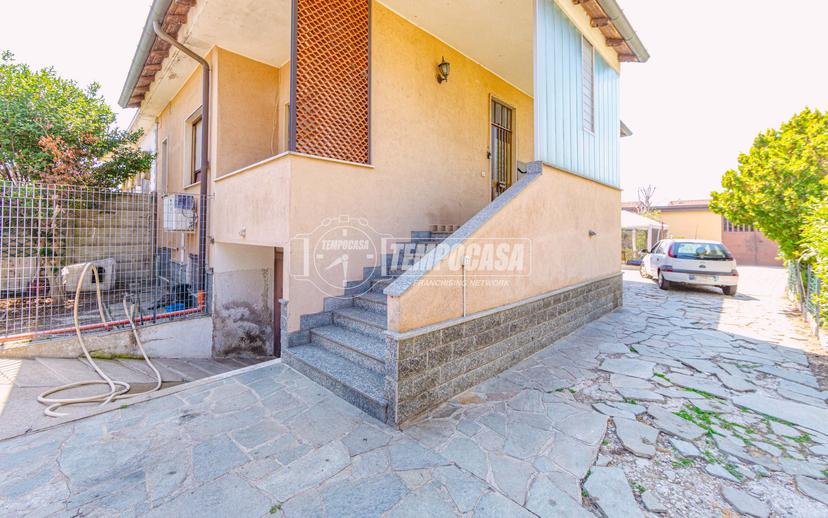 Villa in Via Primavera 4, Vigevano — foto 5 di 5