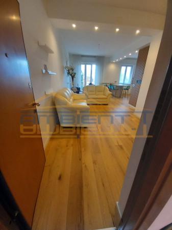 Trilocale in Via Cesare Battisti 37, Costa Masnaga — foto 2 di 5