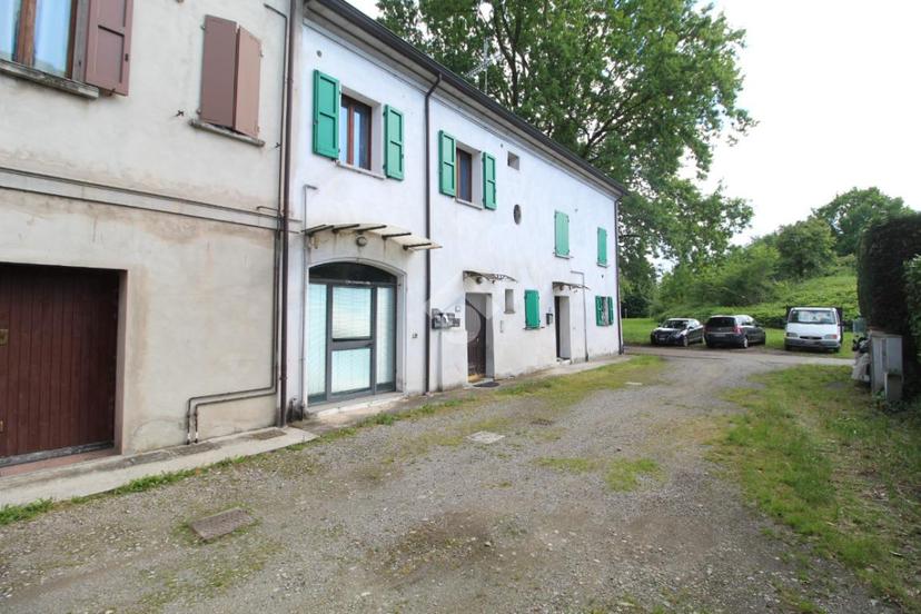 Trilocale in Via Antonio Stradivari 7, Reggio nell'Emilia — foto 5 di 5