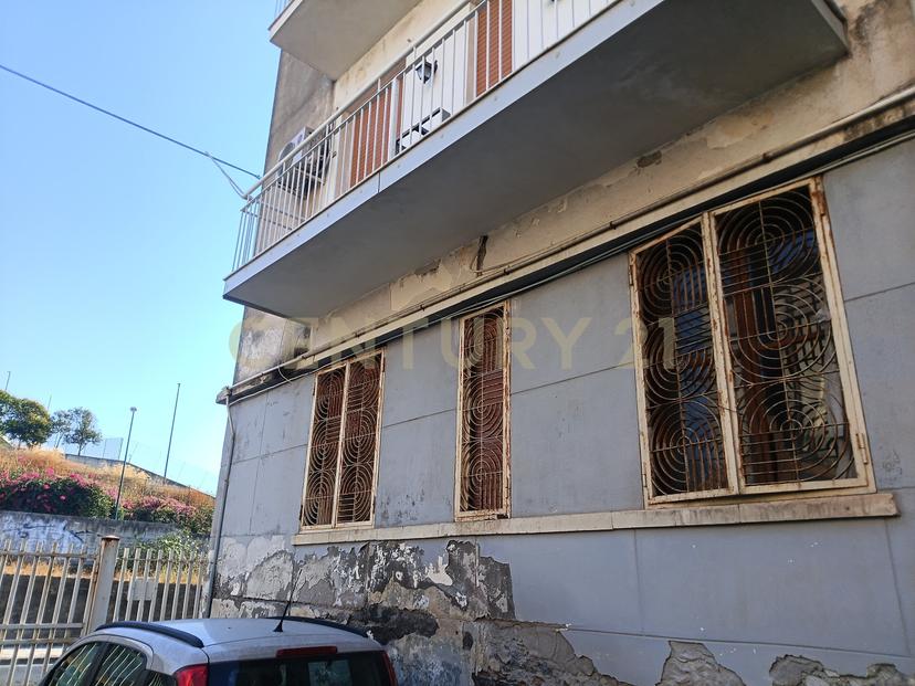 Quadrilocale in Via Filippo Eredia 49, Catania