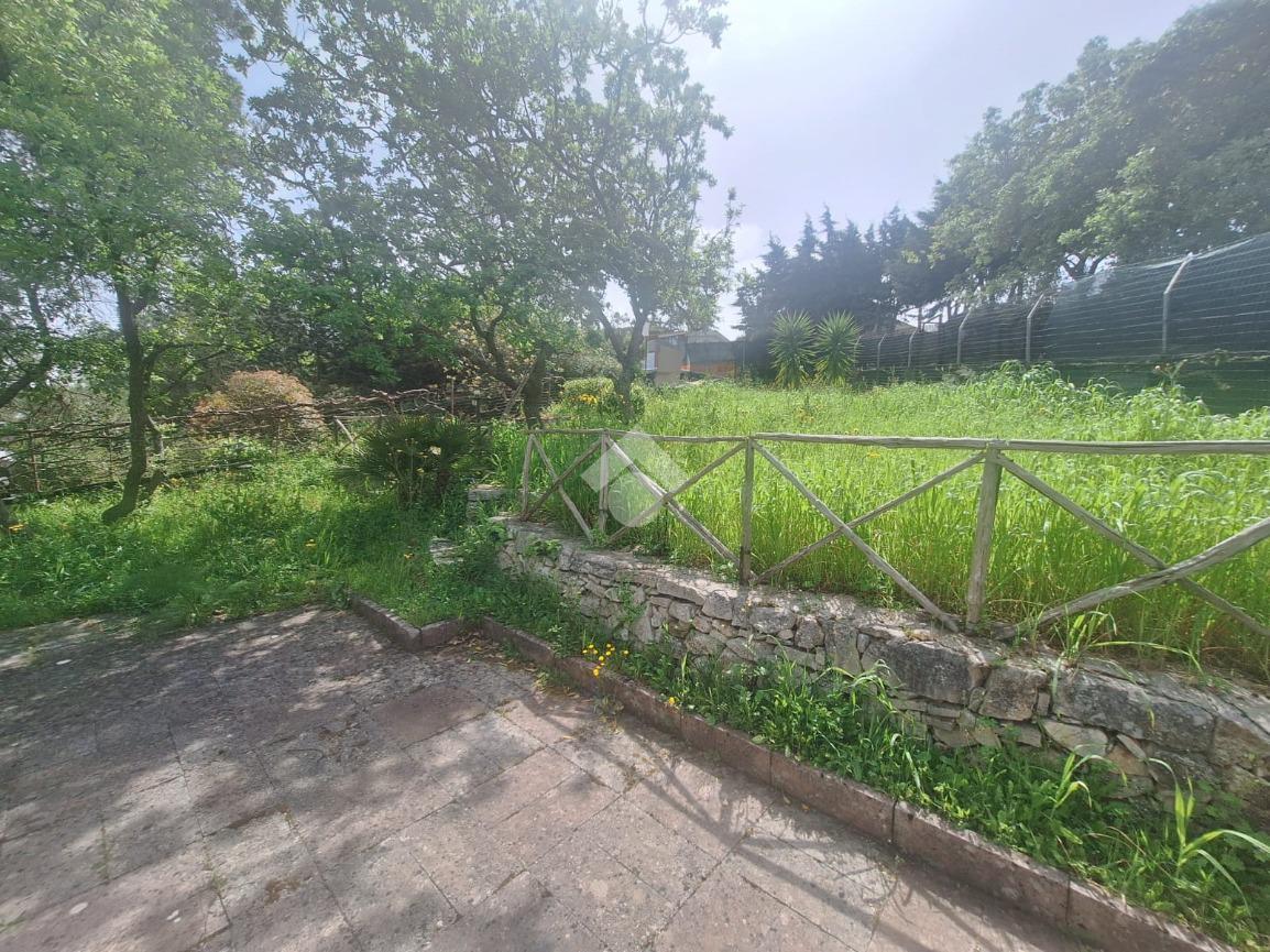 Villa a schiera in Zona Lagogemolo, Cassano delle Murge