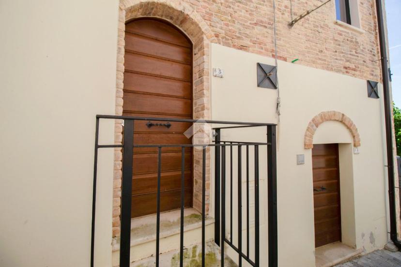 Casa indipendente in Strada della Circonvallazione 78, Città Sant'Angelo — foto 2 di 5