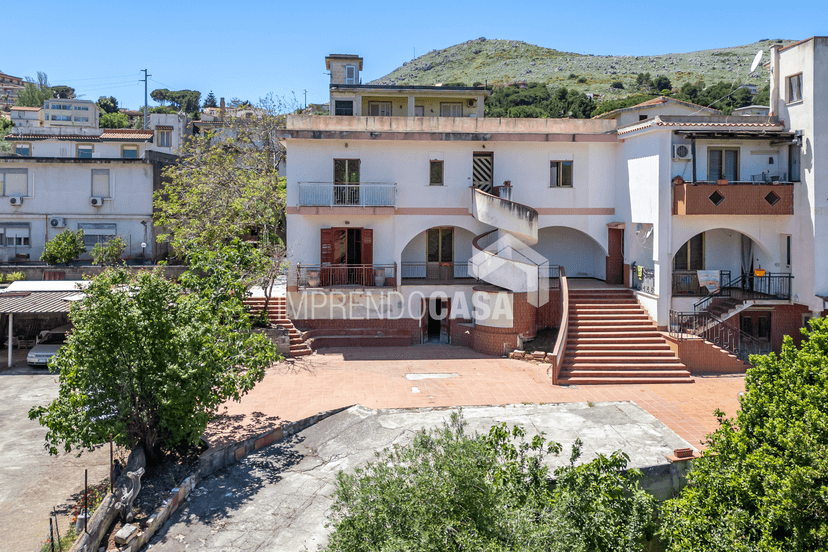 Villa in Stradale Bellolampo 4800, Palermo