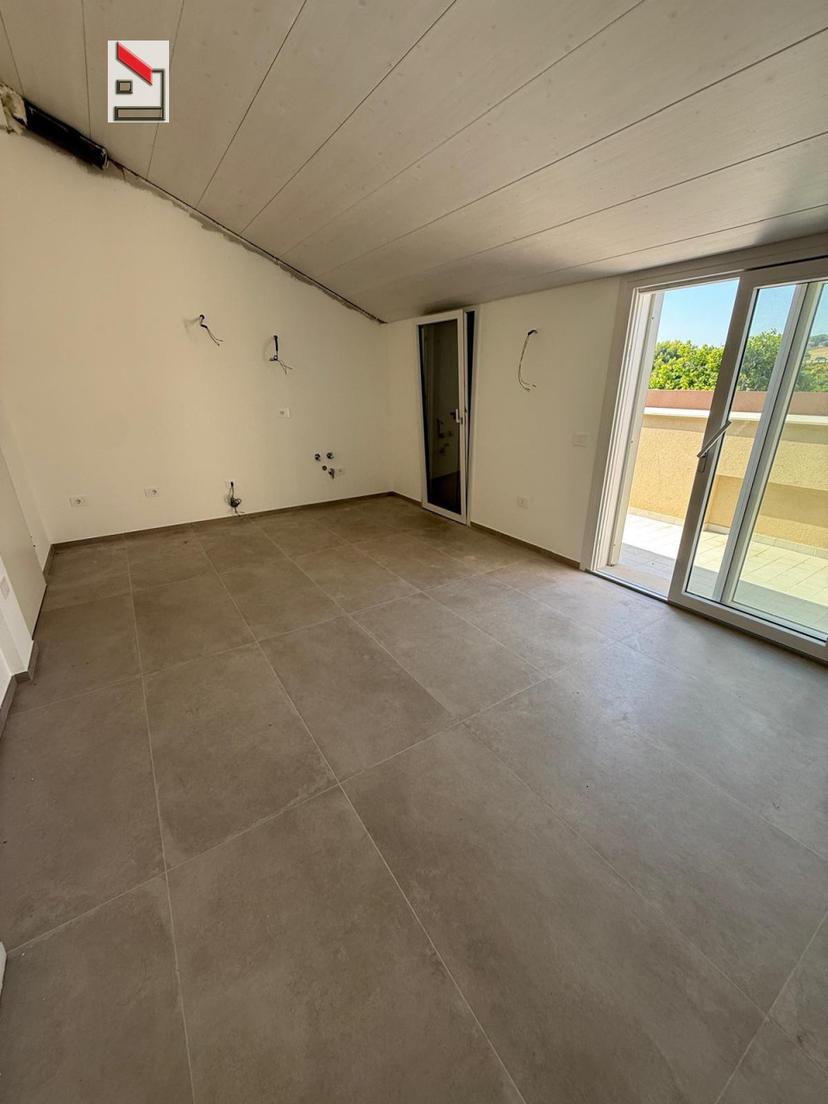 Quadrilocale in Via Benvenuto Cellini, Senigallia — foto 4 di 5