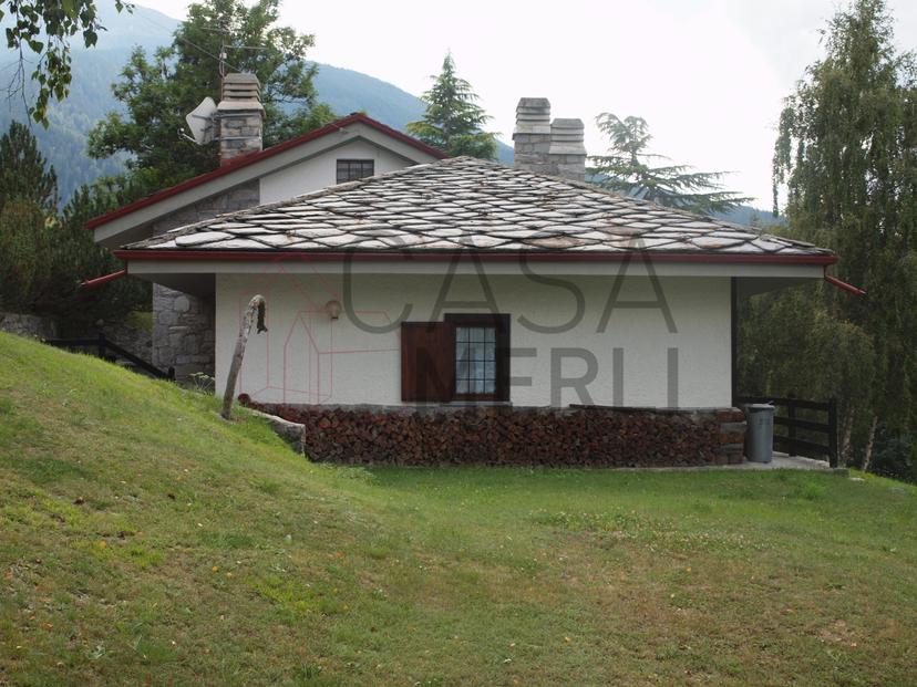 Villa in Frazione Les Fleurs 10, Gressan — foto 3 di 5