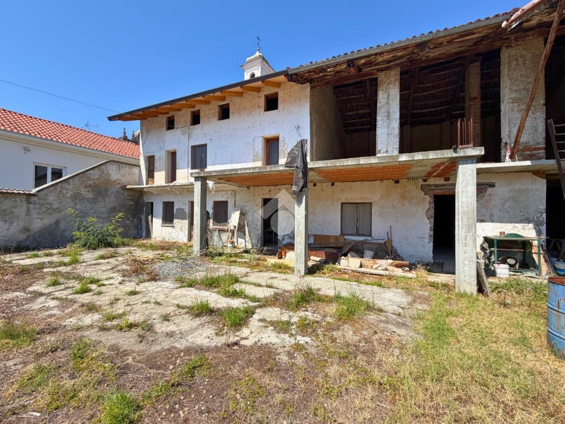 Casa indipendente in Via Giuseppe Garibaldi 33, Tronzano Vercellese