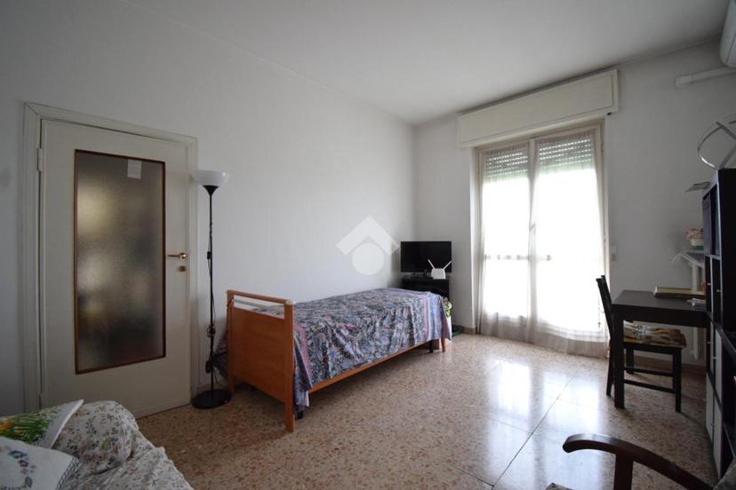 Trilocale in Viale Lombardia, Brugherio — foto 2 di 5
