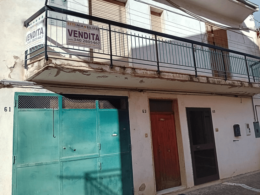 Terratetto plurifamiliare in Via Calvario 63, Tito — foto 4 di 5