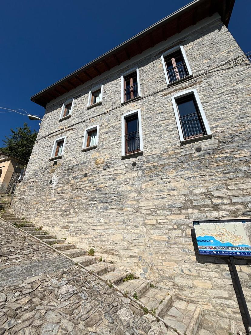 Bilocale in Via al Noce 24, Moltrasio — foto 4 di 5