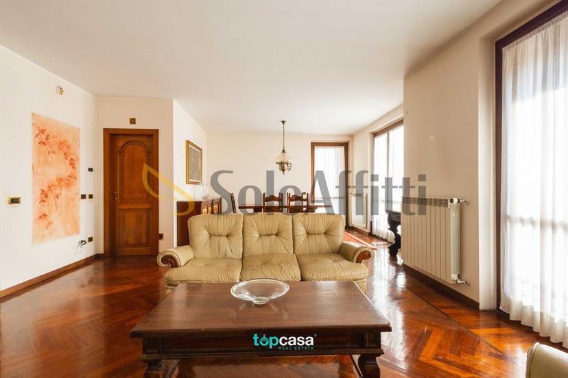 Quadrilocale in Via Salvo d'Acquisto 9, Busto Arsizio