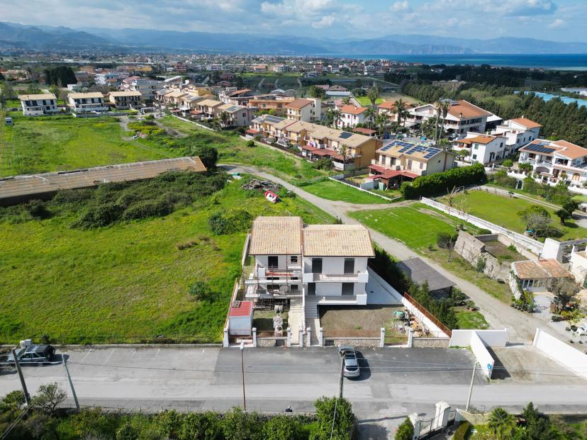 Villa bifamiliare in Via Garrisi Snc, Milazzo — foto 3 di 5