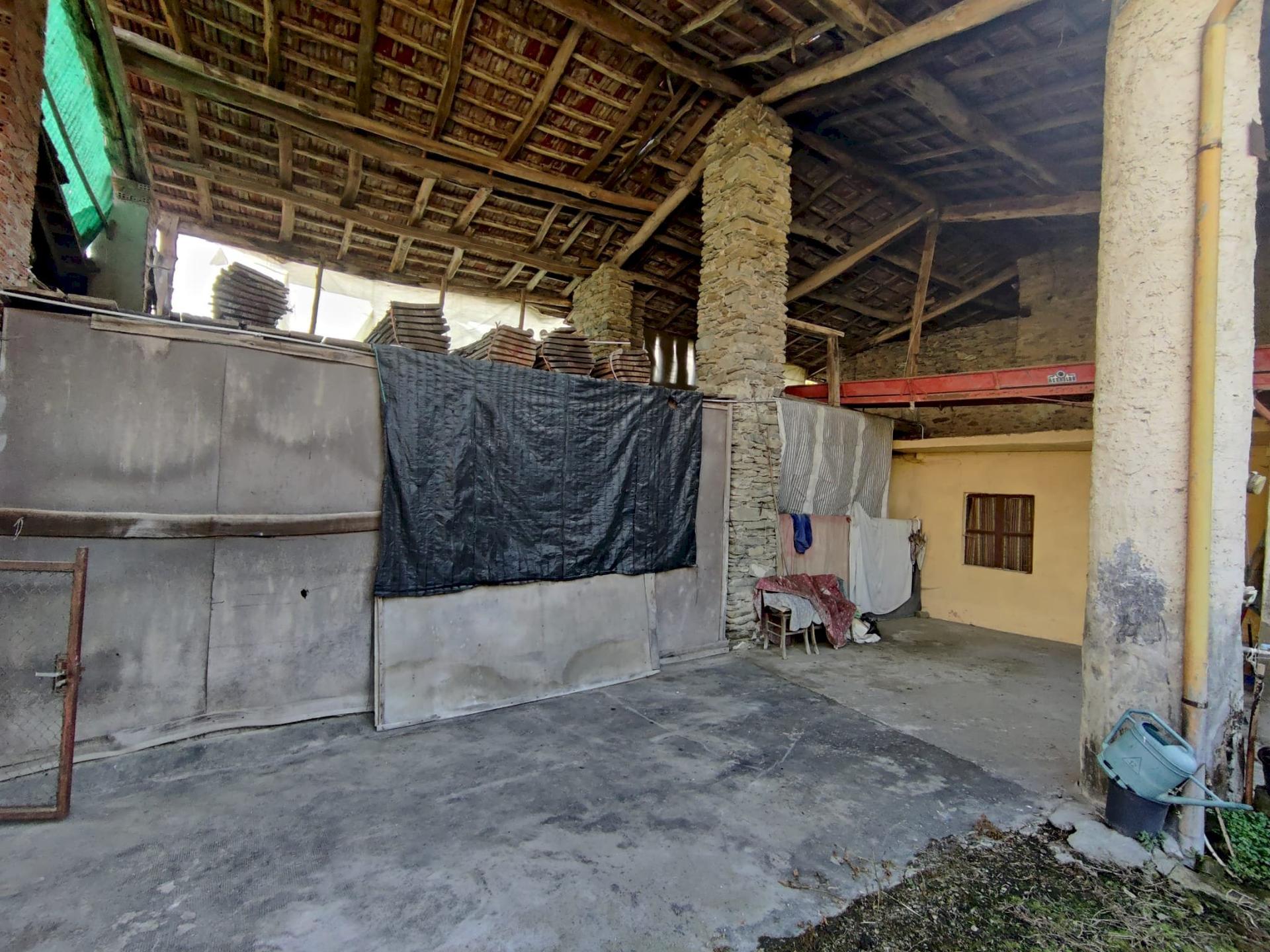 Casa indipendente in Via Comba Gambasca 25, Sanfront