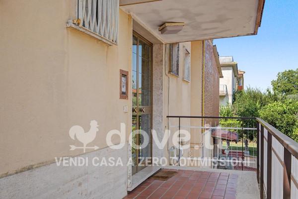 Trilocale in Via della Stazione di Cesano 583, Roma