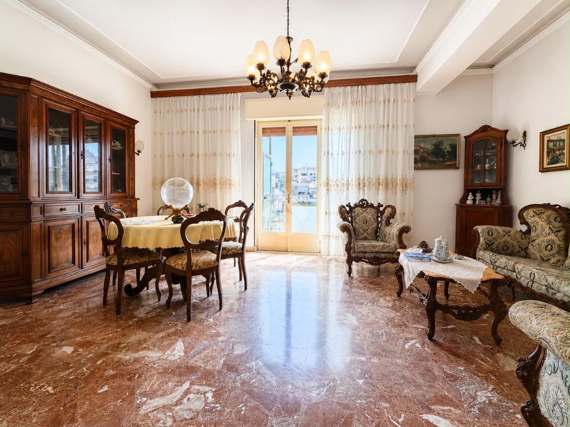 Trilocale in Via Polistena 35, Reggio di Calabria