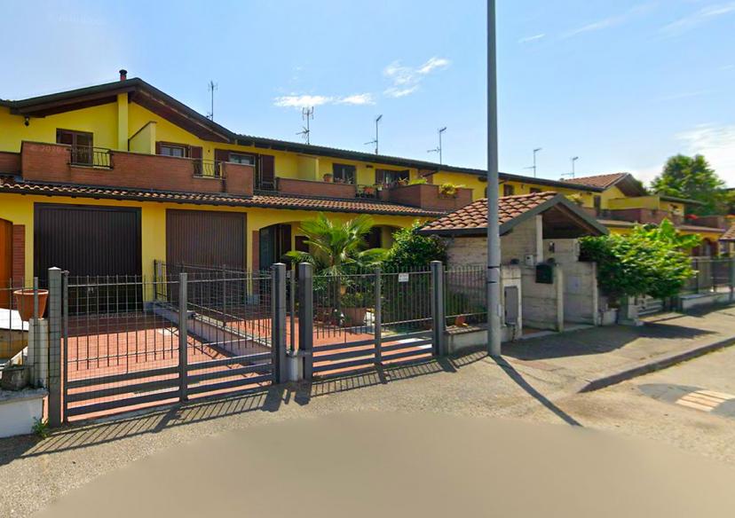 Villa a schiera in Via Roma N° 35, Gropello Cairoli — foto 2 di 4