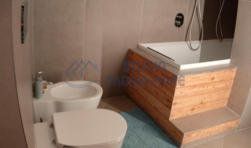 Villa a schiera in Via Principe Amedeo, Castellaro — foto 2 di 5