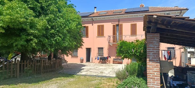 Casa indipendente in Cantone Corno 22, Casale Monferrato — foto 3 di 5