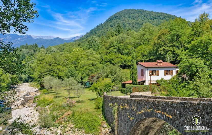 Rustico in Strada Comunale del Posticcio , Bagnone — foto 3 di 5