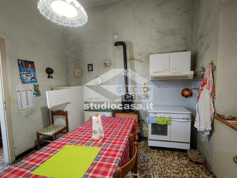 Casa indipendente in Via Vittorio Veneto, Santa Cristina e Bissone — foto 3 di 5