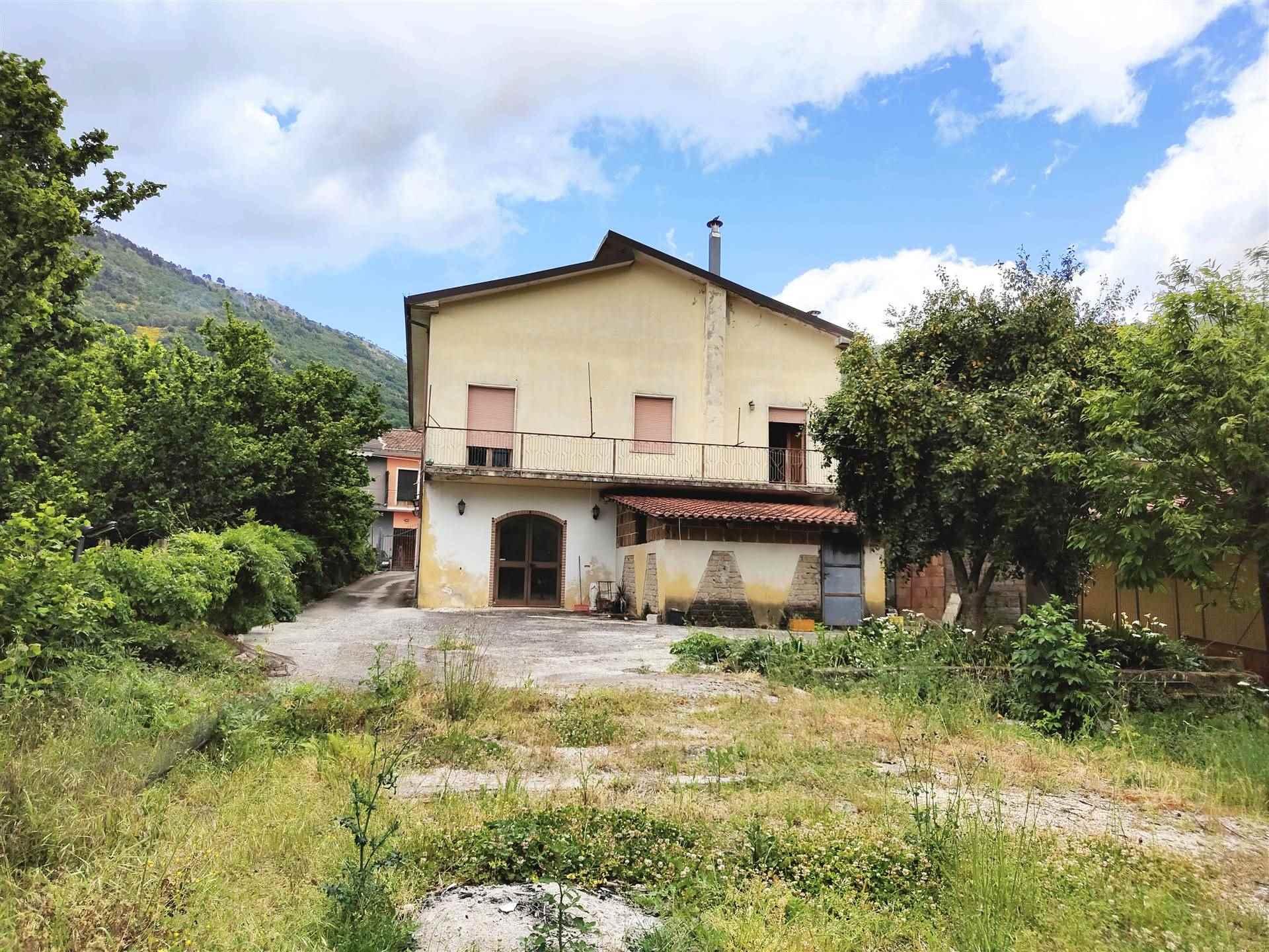 Villa in Via Buonuominini, Serino