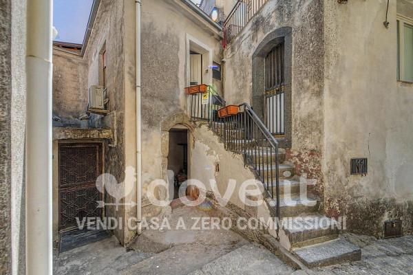 Appartamento in Via Maggiore Baracca 20, Castiglione di Sicilia — foto 2 di 5