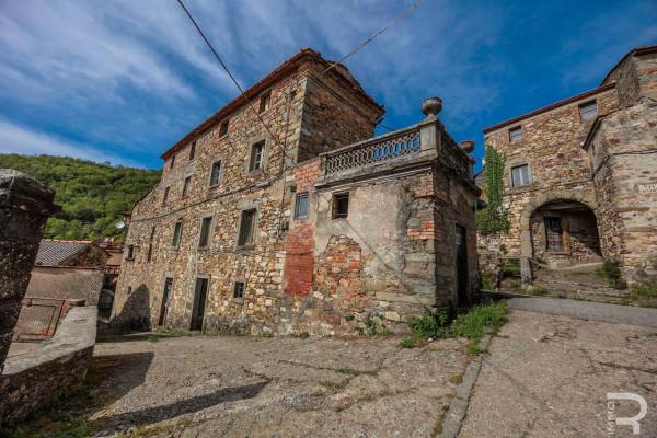 Villa a schiera in Via Cariggio, Fivizzano — foto 3 di 5