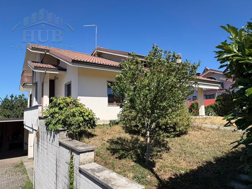 Villa in Via  Bisalta, Bernezzo — foto 3 di 5
