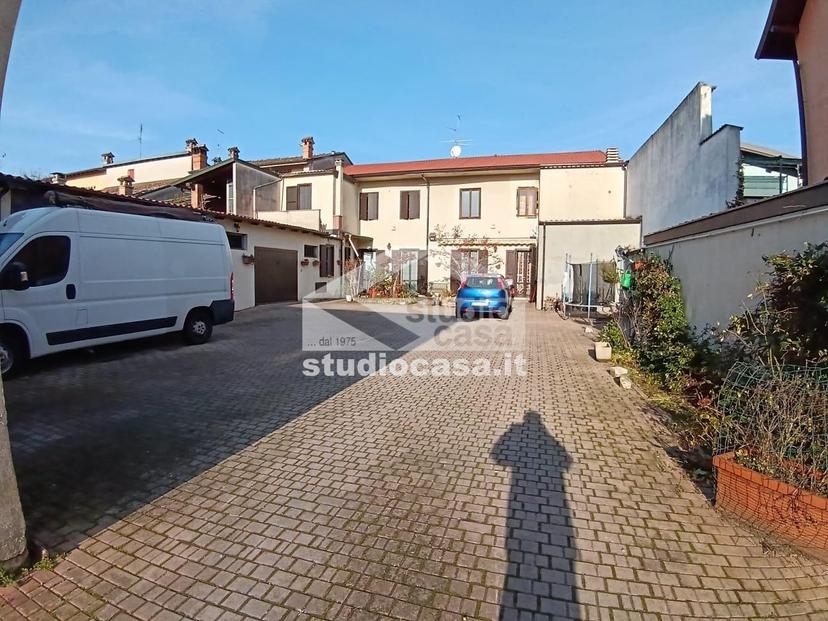 Villa bifamiliare in Via Marconi, Trescore Cremasco — foto 3 di 5