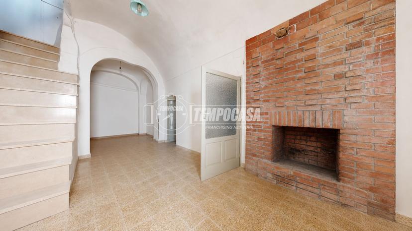 Casa indipendente in Via Madonna delle Grazie, Turi — foto 2 di 5