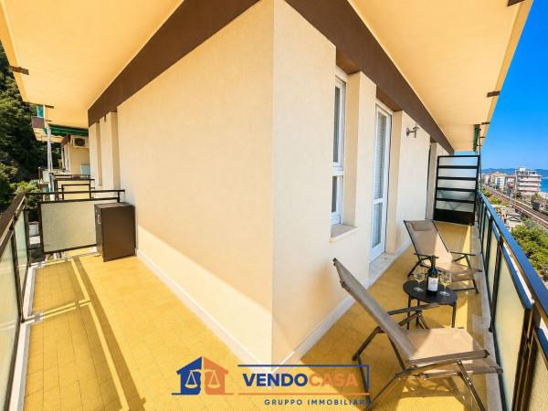 Trilocale in Piazza della Pace, Borghetto Santo Spirito — foto 2 di 5