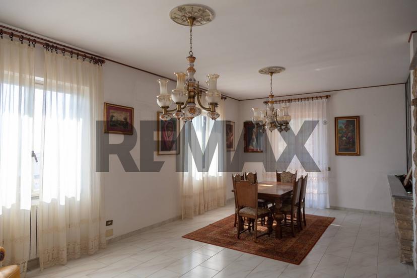 Villa in Via San Rocco 32, Tavernola Bergamasca — foto 5 di 5