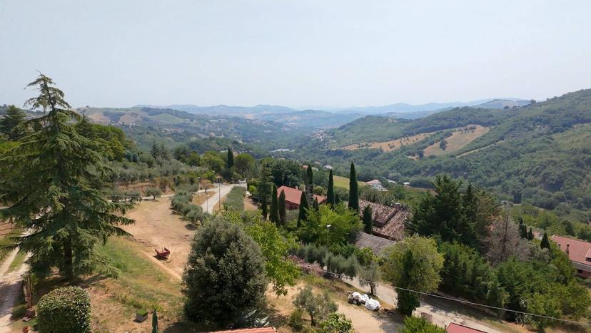 Casa indipendente in Contrada Fonte del Latte, Teramo — foto 3 di 5