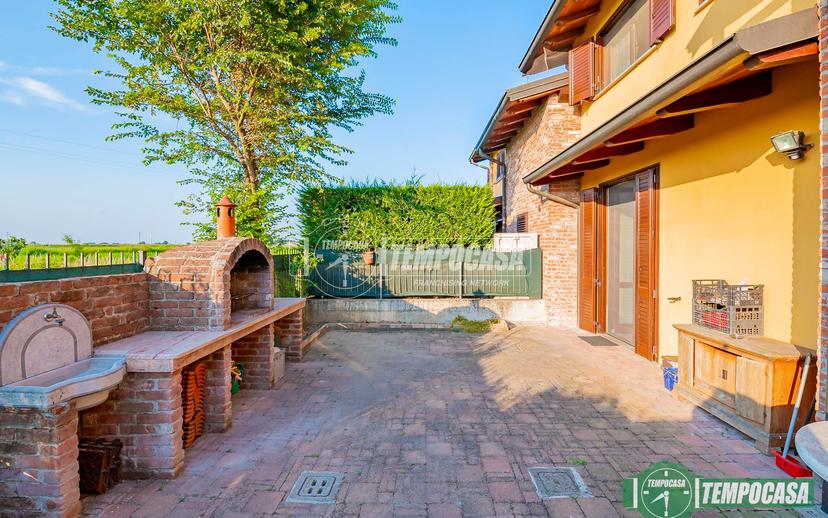 Villa a schiera in Largo Rosario Livatino, Calvenzano 35, Caselle Lurani — foto 5 di 5