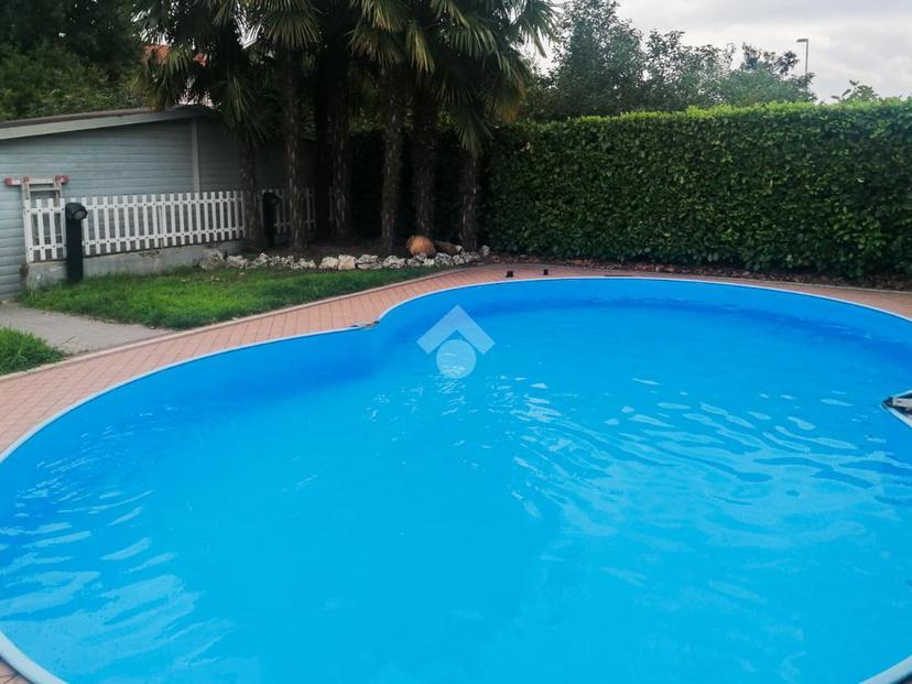 Villa in Via Cagnola 22, Treviglio — foto 2 di 5